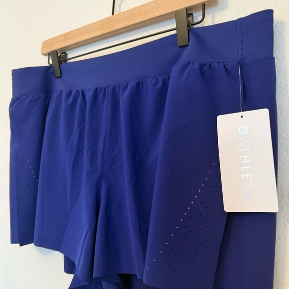 Athleta Fast Route Lasercut Run Short - Picture 2 of 8